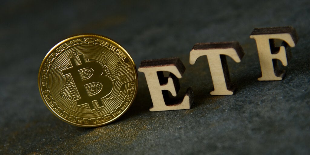 比特币ETF流出1.2亿美元，贝莱德的IBIT结束71天流入连胜